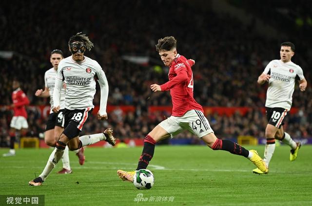 迷的目光 迷的目光